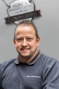 foto-bas-presentatie-nieuw-200×300 (1)